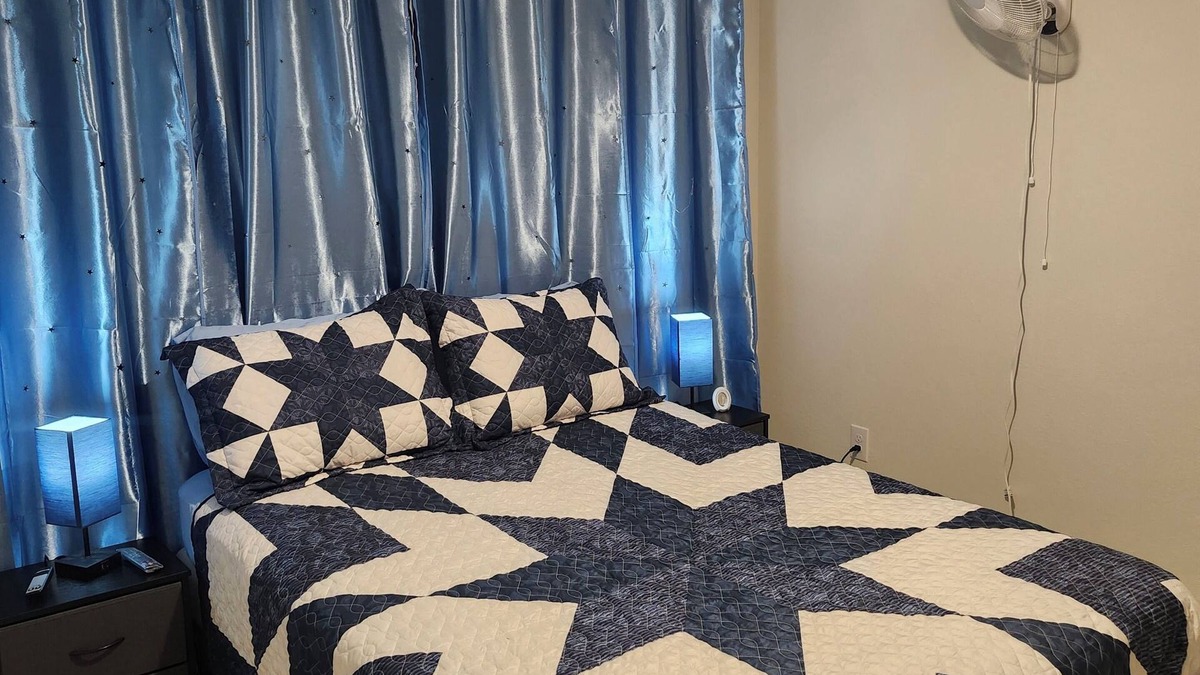 Waller Apartment | Independent and private room in a family house