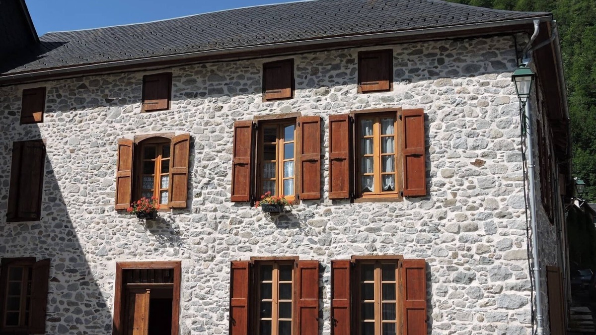 Ustou Apartment | Independent apartment in house in beautiful stone