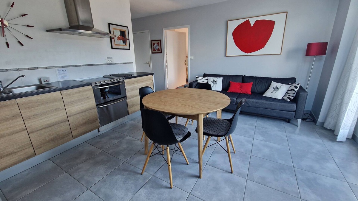 Mesquer Apartment | Independent apartment, near Lanséria beach in Quimiac.