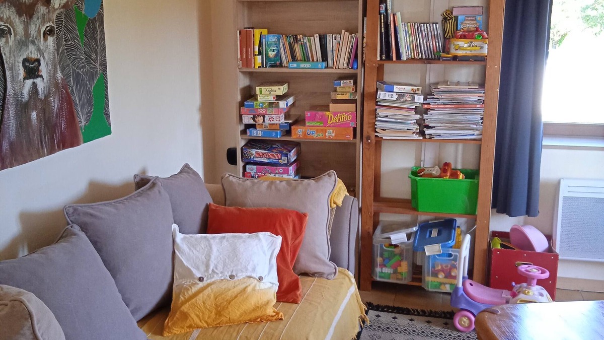 La Houssiere Apartment | INDEPENDENT BED & BREAKFAST CAMPAIGN COMFORT QUIET linen provided table tennis games