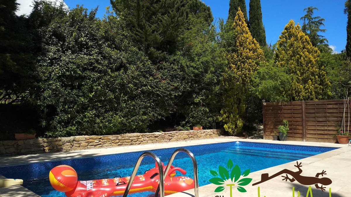 Brezilhac Bed & Breakfast | Independent bedroom, swimming pool, Park, Kitchen, Barbecue.