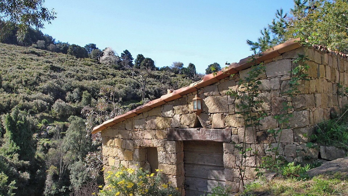 Peri House | Independent Casette, in an Exceptional Natural Site #Promo May 15 to June 28