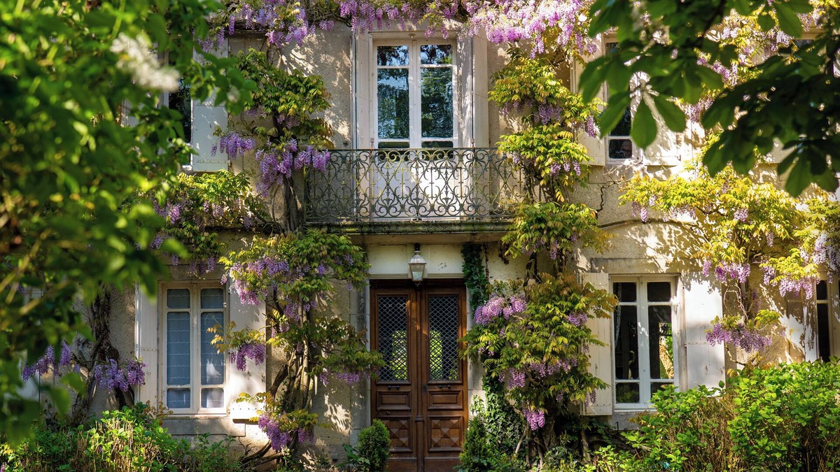 Lempaut House | Independent cottage with heated pool