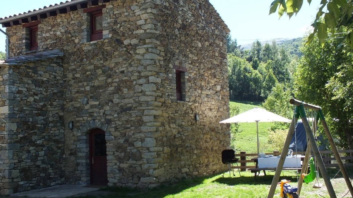 Pardines Cottage | Independent house, private barbeque. Pardines Valley. Girona Pyrenees