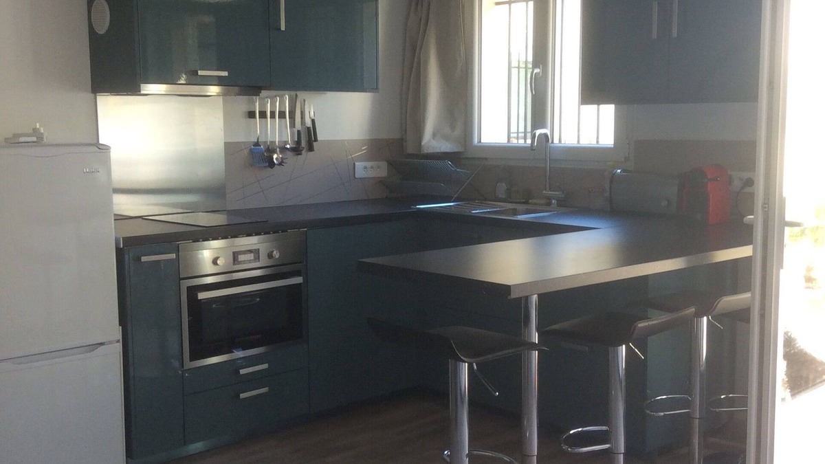 Martigues House | Independent house with 2 small terraces 15 minutes walk from the beach