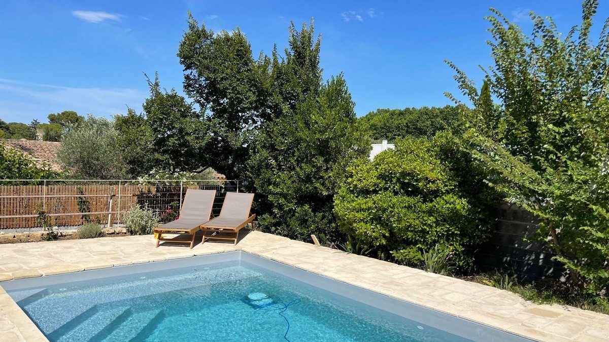 Restinclieres Apartment | Independent studio - Terrace and swimming pool (in summer)