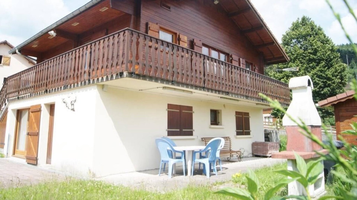 Le Tholy Ski Chalet | Independent wooden chalet