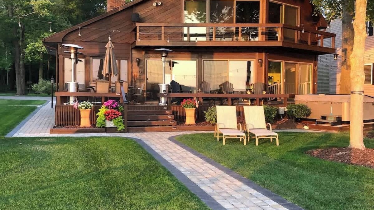 Dowagiac Cottage | Indian Lake Hideaway