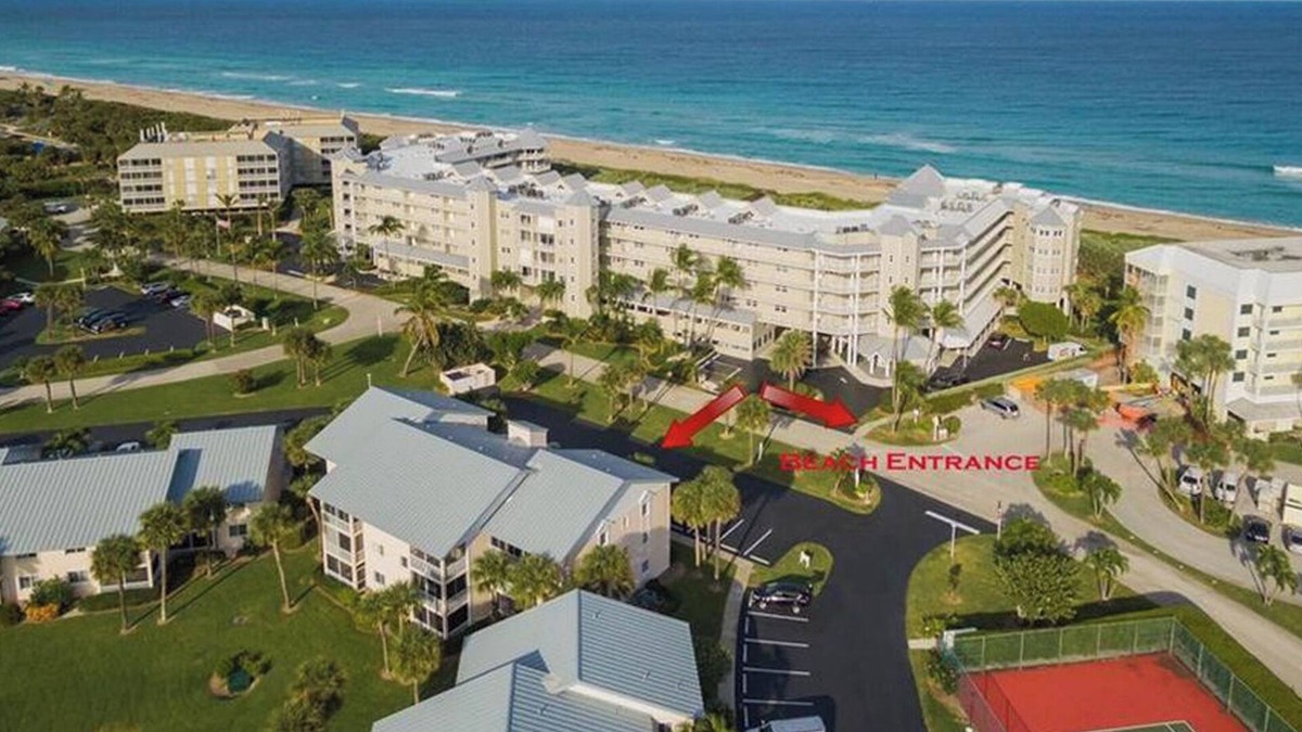 Stuart Condo | Indian River Plantation beautiful condo on Hutchinson Island steps to the beach