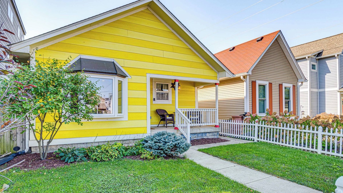 Fountain Square House | Indianapolis Getaway w/Deck & Fire Pit!