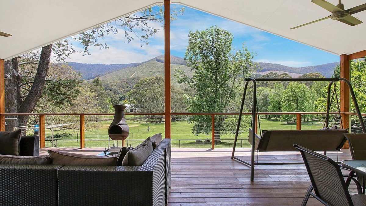 Wandiligong House | Indie's Run - a slice of paradise in the beautiful Wandiligong valley.