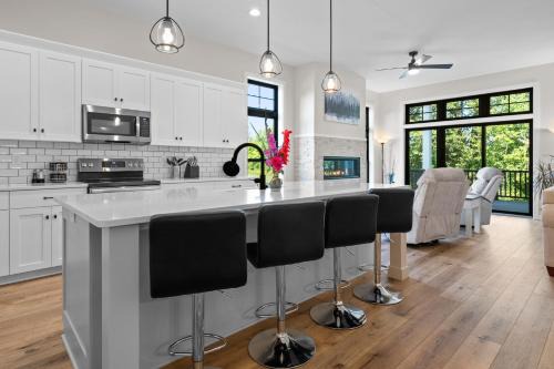 Egg Harbor House | Indigo Meadow at the Ridge by Simple Life Rentals