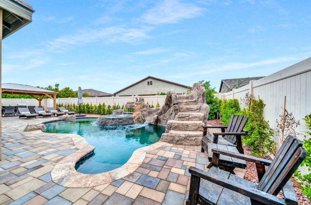 Indio House | IndioStay with private Pool, Water Slide, Waterfall, Jacuzzi and Fire Pit near Coachella