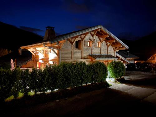 Les Contamines-Montjoie Ski Chalet | Individual chalet for up to 12 people maximum
