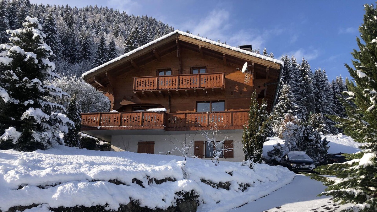 La Cote-d'Arbroz Ski Chalet | Individual chalet, sleeps 12