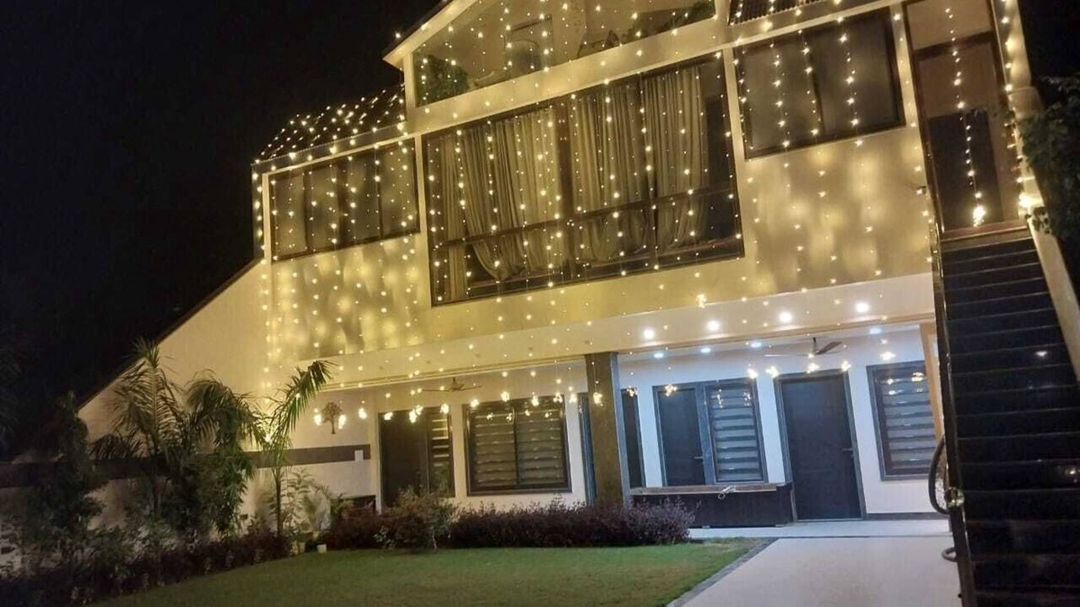 Mathura Villa | Indoor Garden Luxury Villa Connectivity