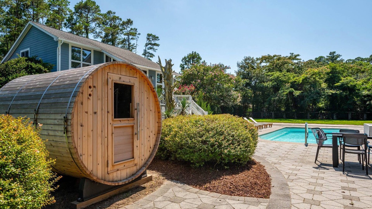 Powells Point House | Indoor Hot Tub, Barrel Sauna, Pool, Natural Light!