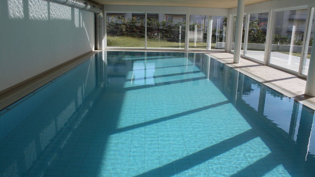 Pregassona Apartment | Indoor Swimming Pool, Sauna, Fitness, Private Gardens, Spacious Modern Apartment
