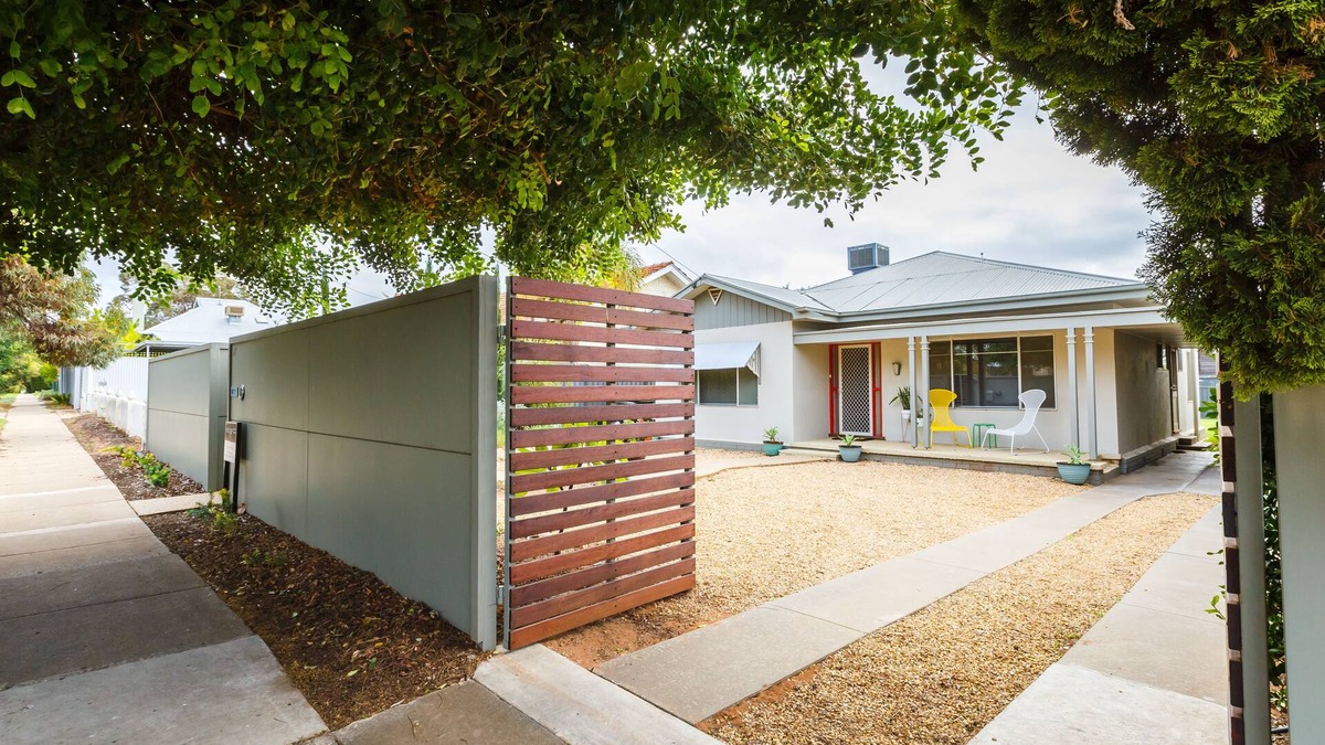Mildura Central Business District Apartment | Indulge Homes - 77 Olive