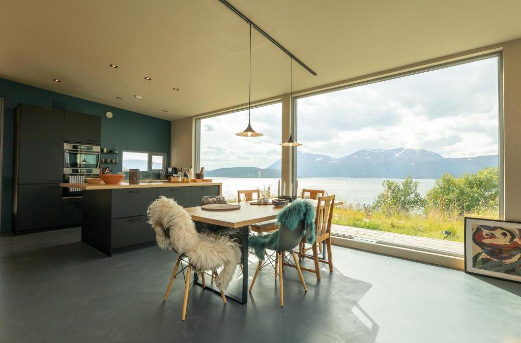 Knapplund House | Indulge in beautiful nature and amazing views.