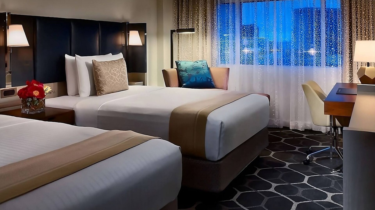 Uptown Hotel | Indulge in Home Like Comfort! Close to Contemporary Arts Museum Houston, w/Pool