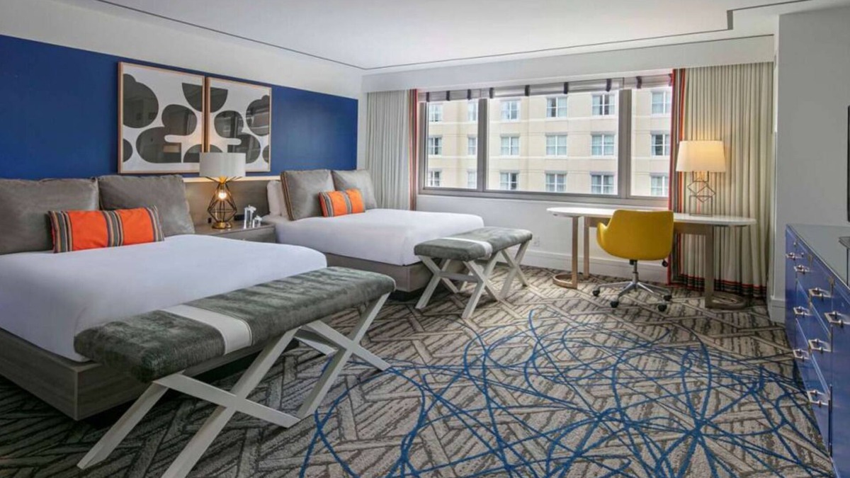 Dupont Circle Hotel | Indulge in Home Like Comfort! w/Pool, Pet-Friendly, Near Jefferson Monument!
