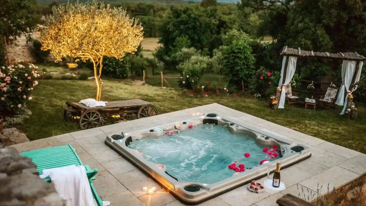 Sezana House | Indulge in Timeless Luxury with Self-Catered Elegance at Château Asa