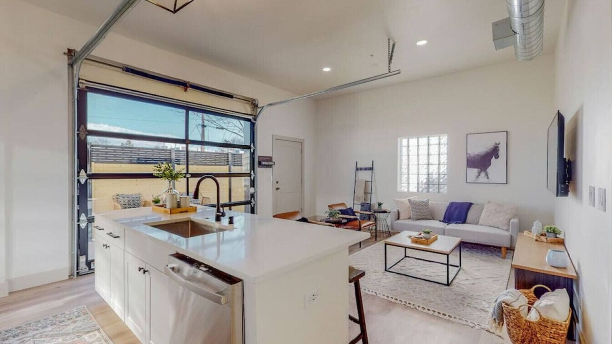 Nob Hill Condo | Industrial Condo|Outdoor Space|Nob Hill