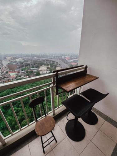 A. Bonifacio Apartment | Industrial themed unit Celandine Balintawak
