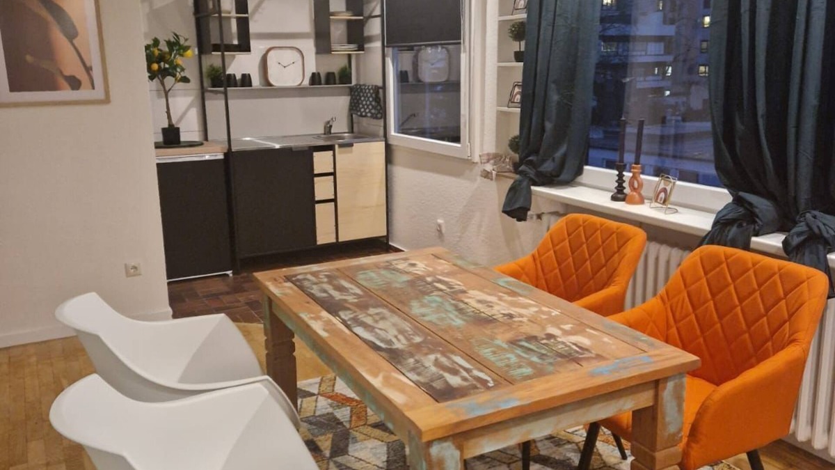 Altstadt I Apartment | Industry Apartment