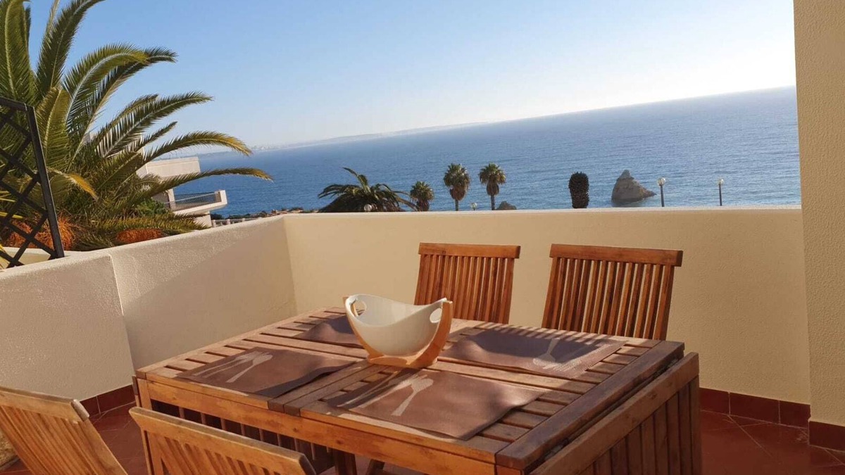 Ameijeira Condo | Inema Houses- Stunning Sea View- Wifi/AC