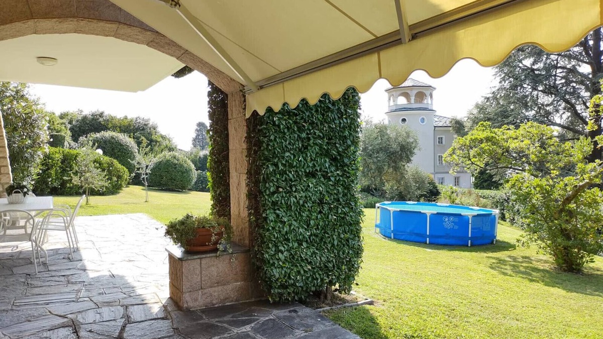 Suna Apartment | Ines apartment in villa with garden and small pool