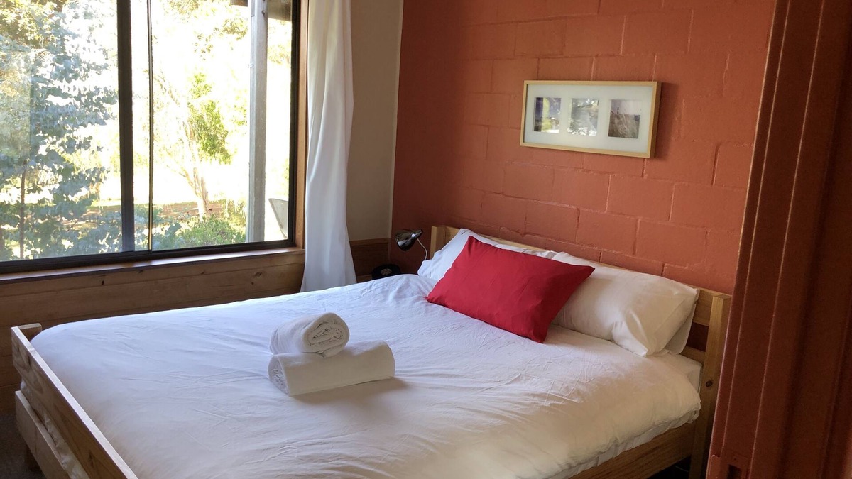 Ocean Beach Ski Chalet | Ines - Turicum Chalets @ Rock Monkey Winery