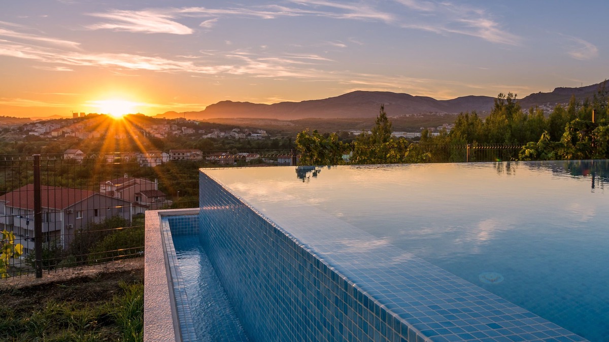 Podstrana Villa | Infinity edge pool, sea view, near Split center - Seventh Heaven Villa