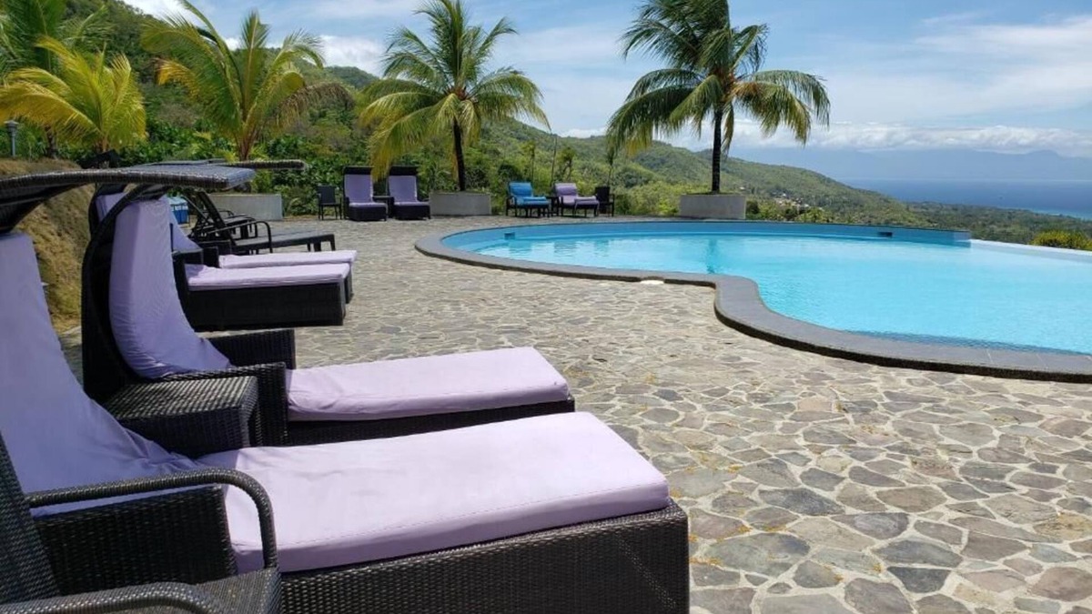 Siquijor Hotel | Infinity Heights Resort