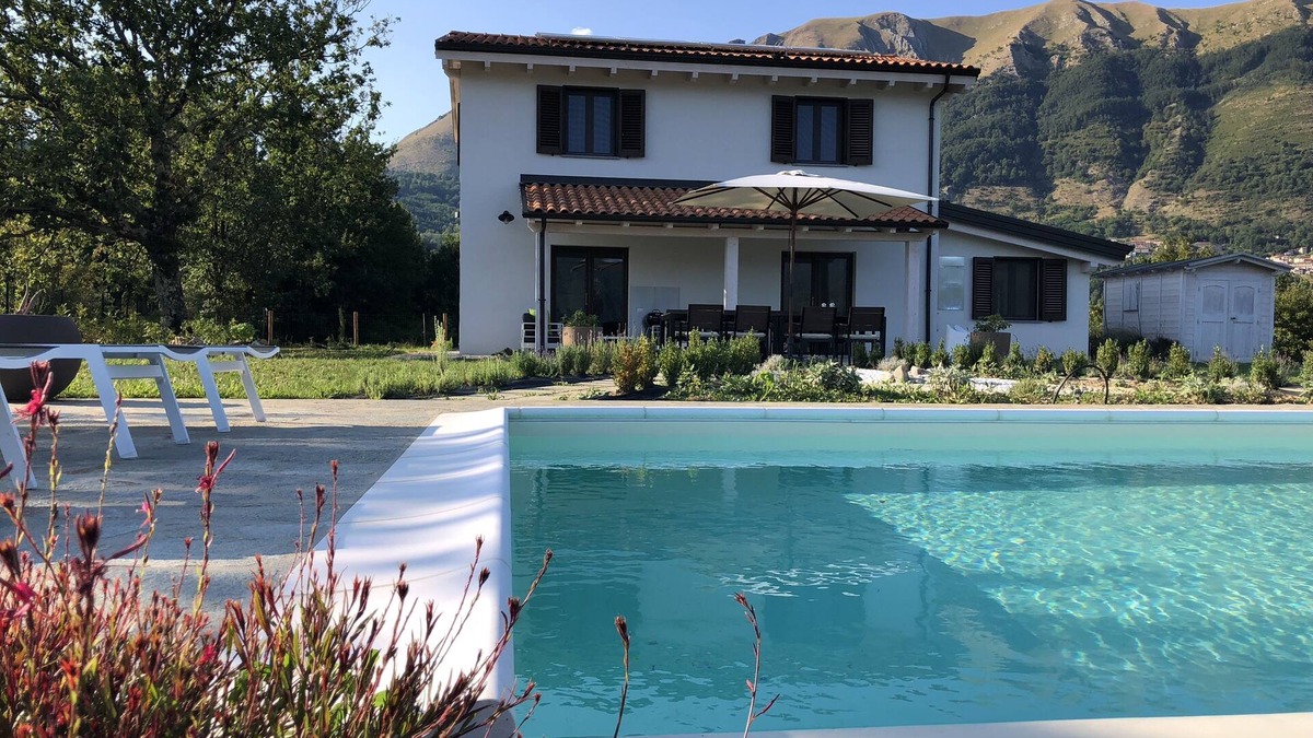 Bagni di Lucca Villa | Infinity pool, 360 views, 3 bedrooms, 3 bathrooms in Lucca, Pisa, Florence area