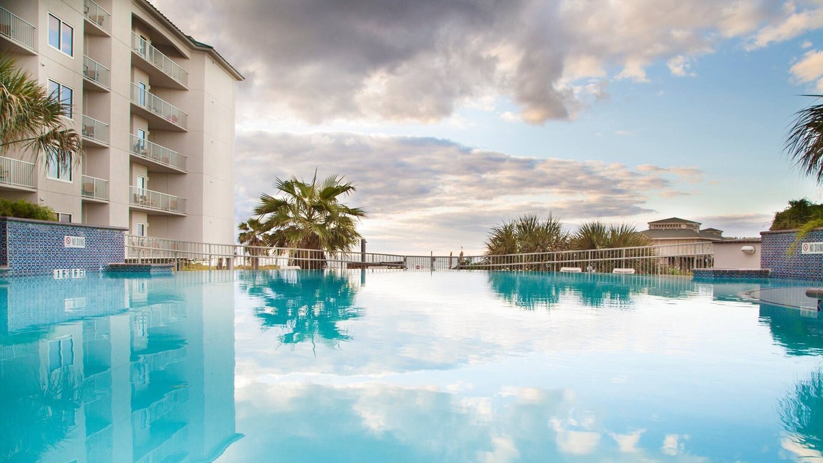 Beachside Village Villa | Infinity Pool! Close to Beach | Hot Tub + Tennis