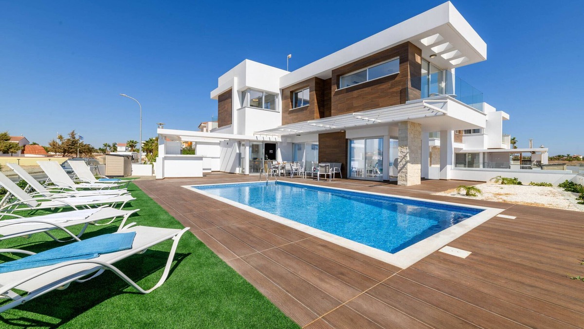 Ayia Thekla Villa | Infinity View Villa - Charming Ayia Thekla Getaway