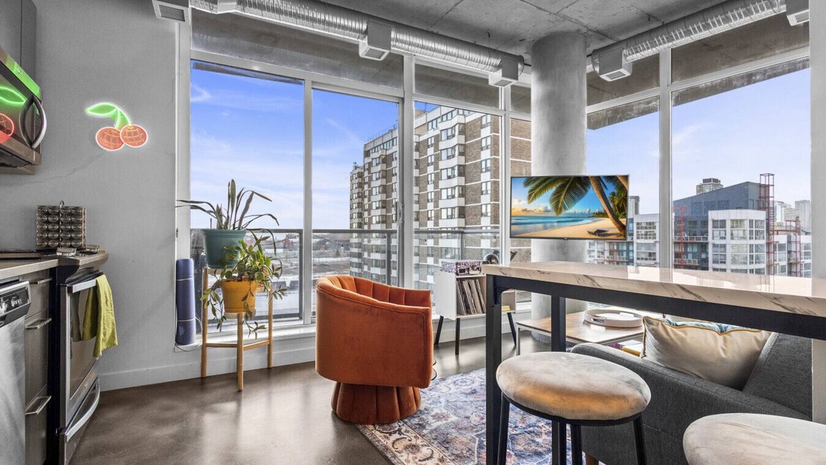 Beltline Apartment | InfinityNest: Chic downtown escape/stunning views