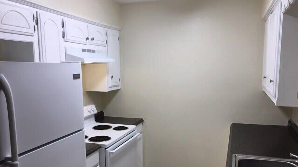 Lawton Apartment | Inflatable unit! Summ