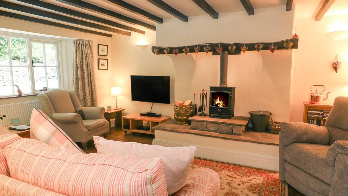 Ingleton Cottage | Ingleton - 2 Bed Cottage - Sleeps 4 - Pet Friendly