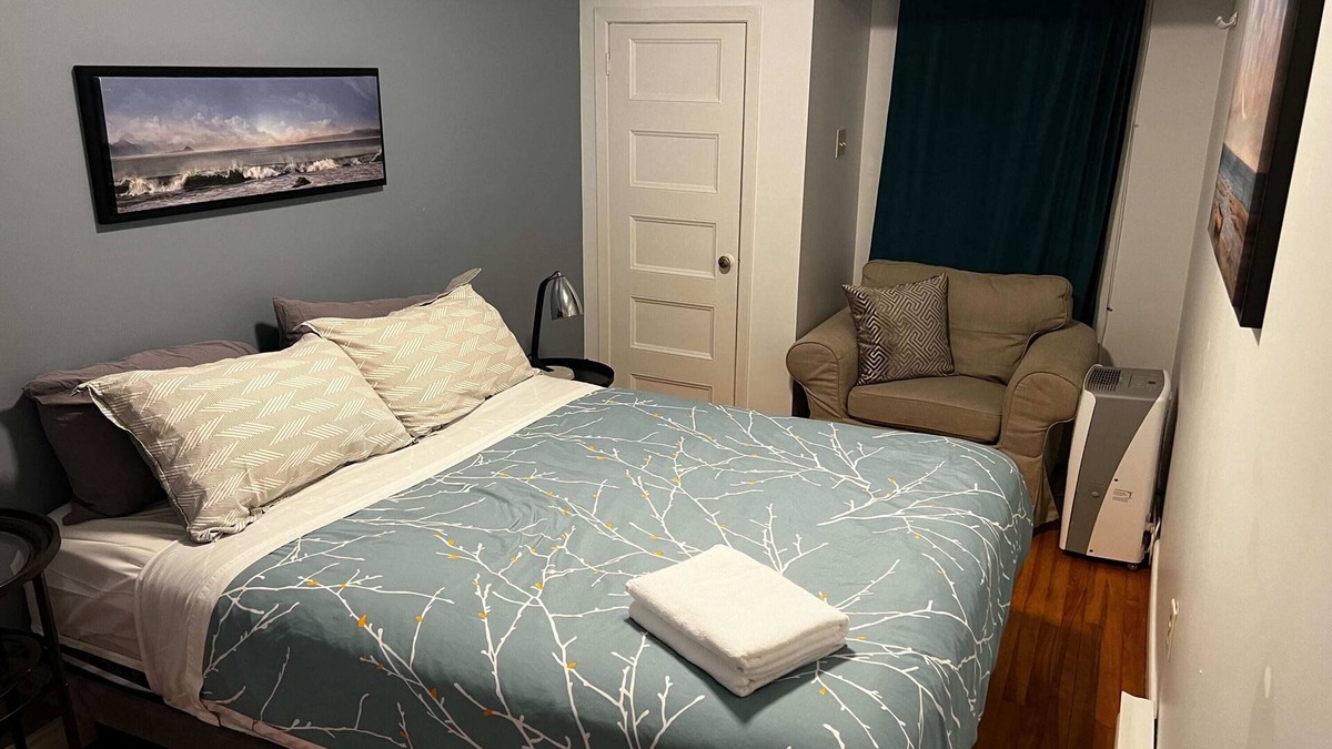 South End Apartment | Inglis Heritage: Cozy 2-BDRM near Waterfront