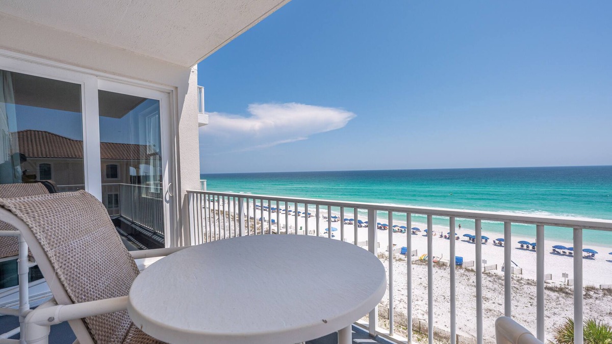 Clipper Cove Condo | Inn at Crystal Beach 510B by Salt Water Vacations