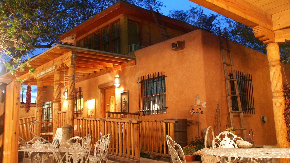 Zuni Bed & Breakfast | Inn at Halona