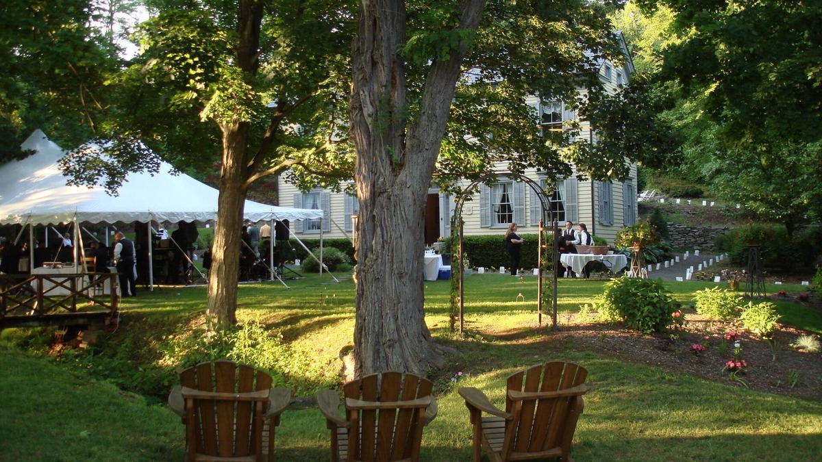 Hope Bed & Breakfast | Inn at Millrace Pond
