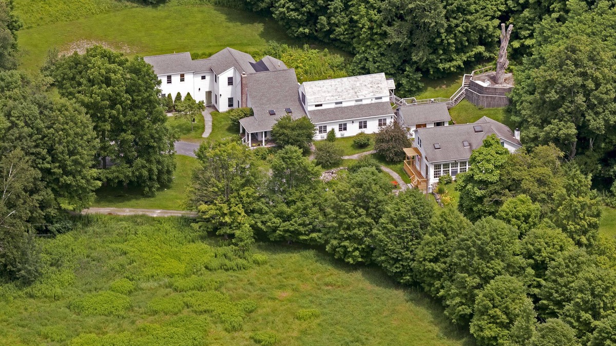 East Chatham Bed & Breakfast | Inn at Silver Maple Farm