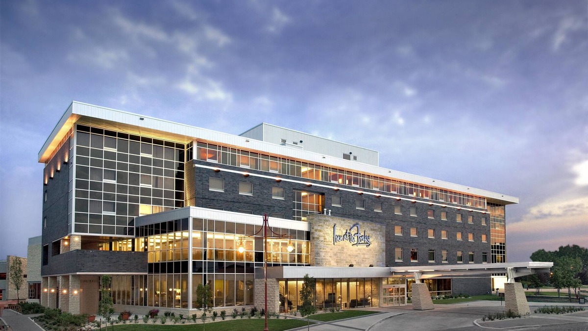 Downtown Winnipeg Hotel | Inn At The Forks