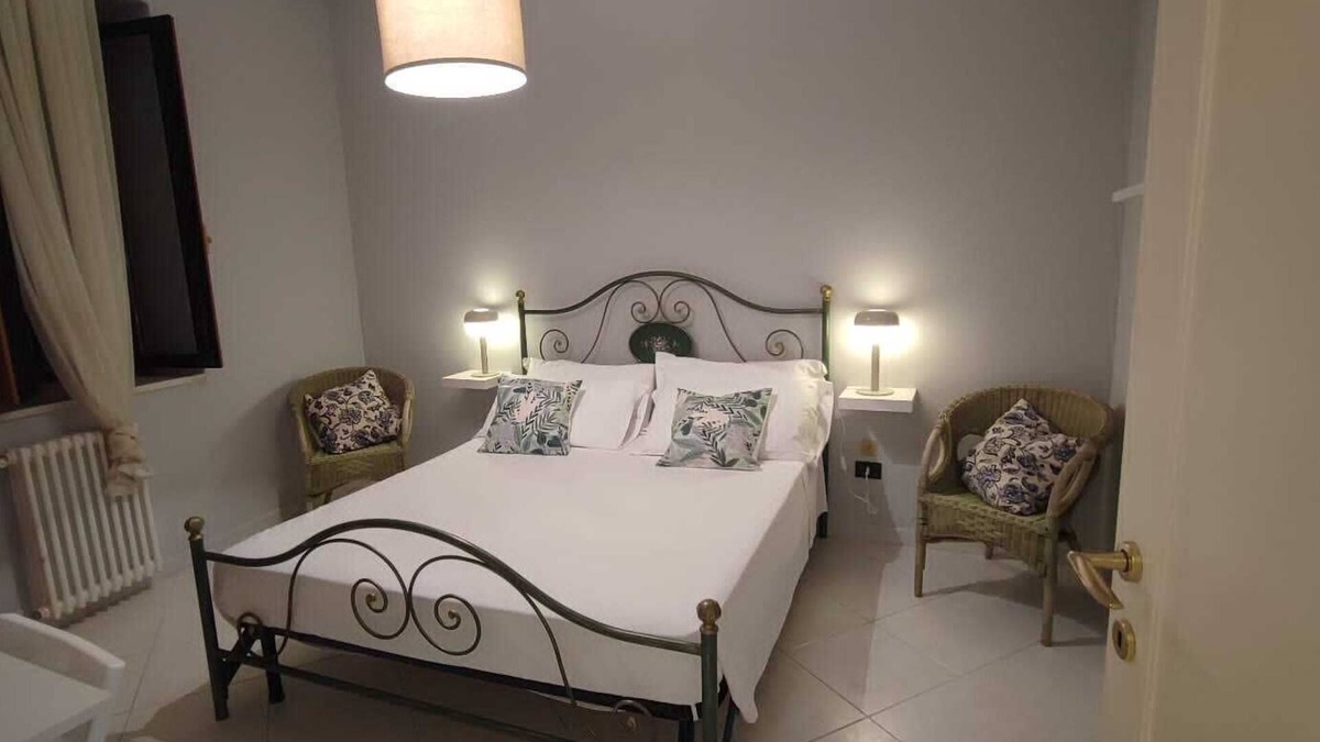 Quartieri Settecenteschi House | INN FULL CENTER B&B, APARTMENTOLuxury apartment in the center of Foggia