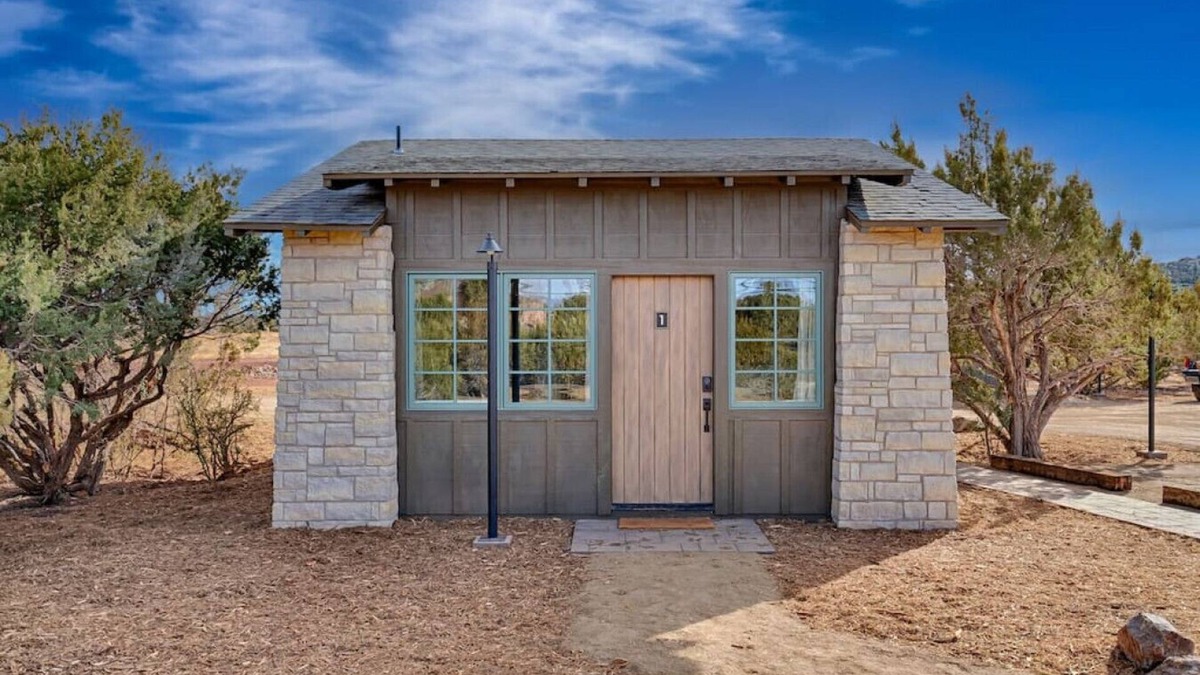 Williams Cabin | Inn History Grand Canyon Cabin 1