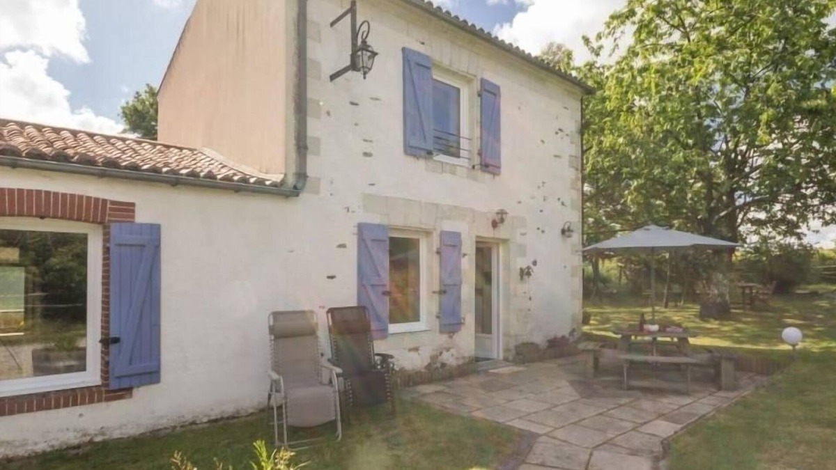 La Haie-Fouassiere House | Inn La Haie-Fouassière, 2 bedrooms, 5 people